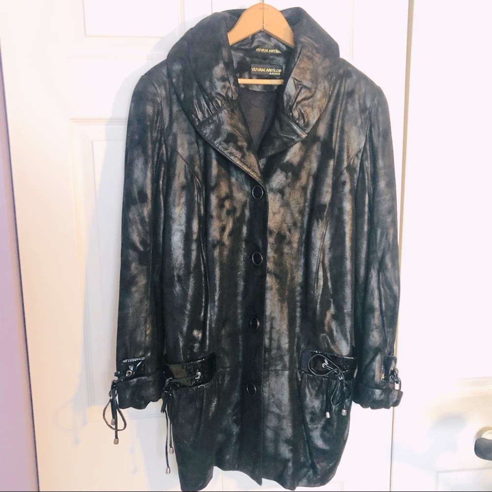 Yuvam Antilop leather coat